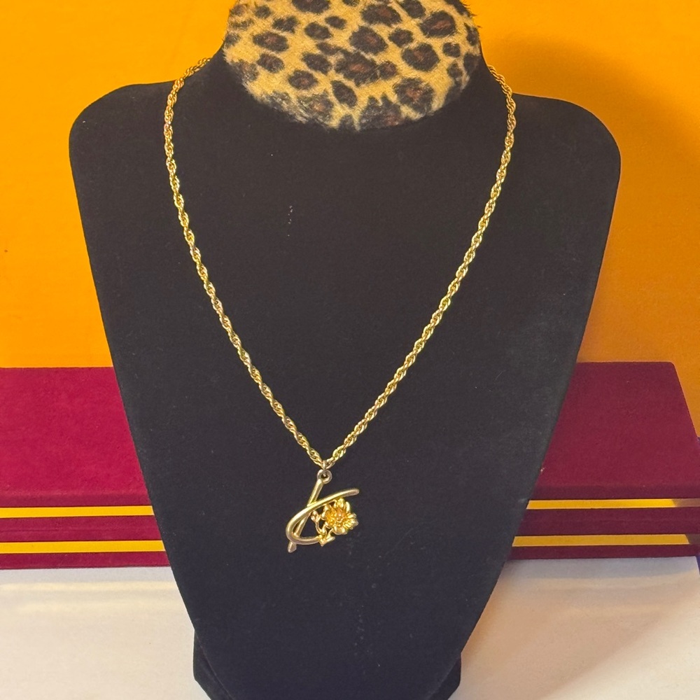Kenzo Gold Necklace with Floral Accent - Picture 2 of 13